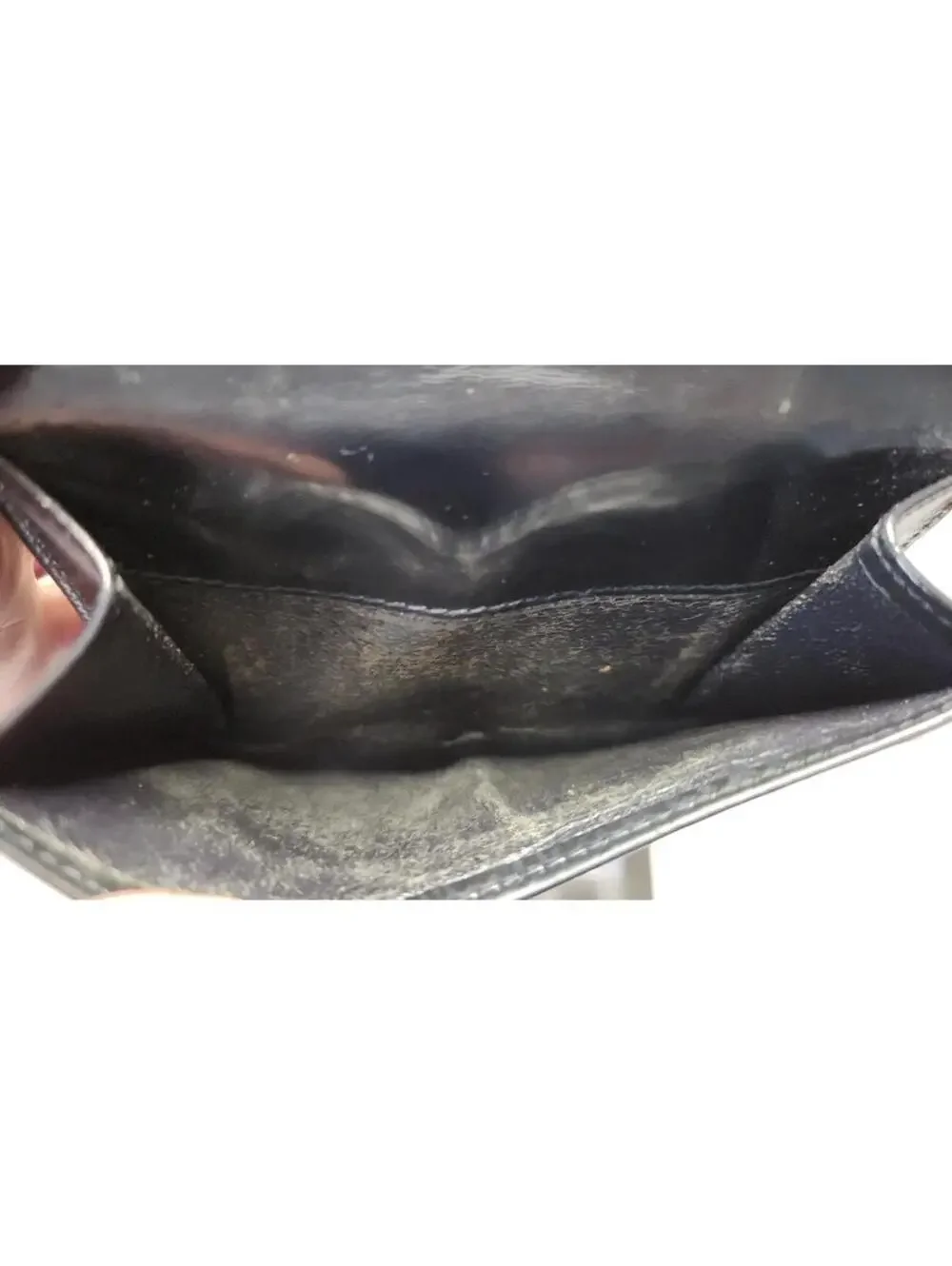 Gucci Black Patent Leather Tri-Fold Wallet - Picture 8 of 9